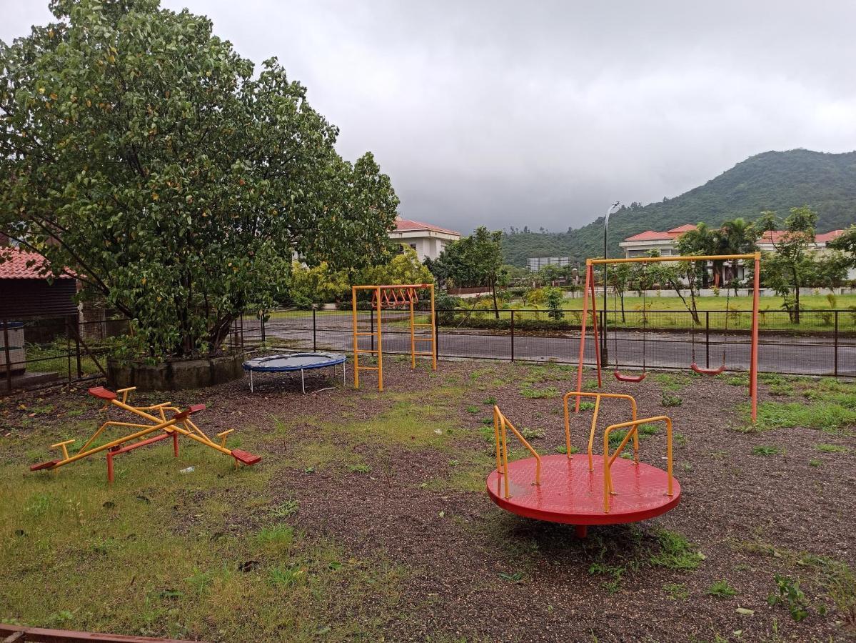 Parishreya Holiday Home Lonavala Ngoại thất bức ảnh
