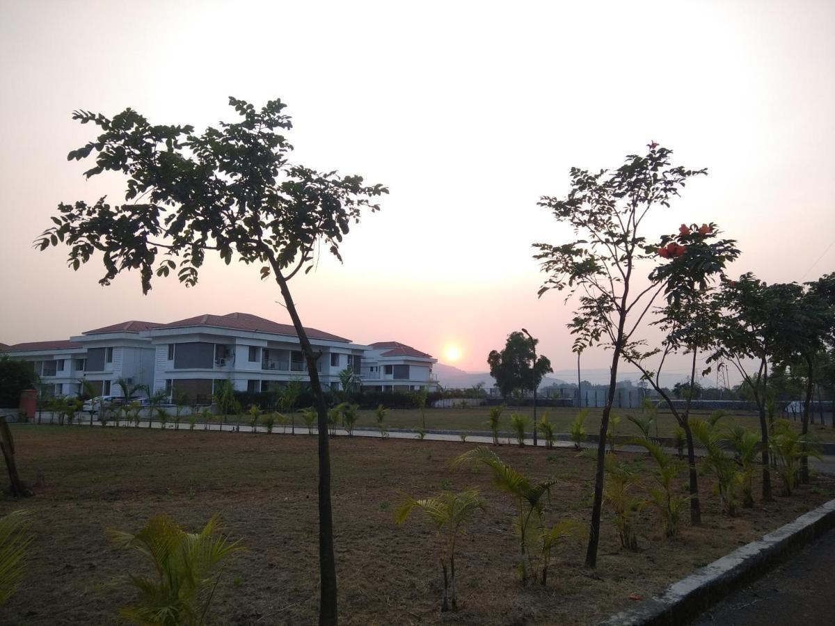 Parishreya Holiday Home Lonavala Ngoại thất bức ảnh