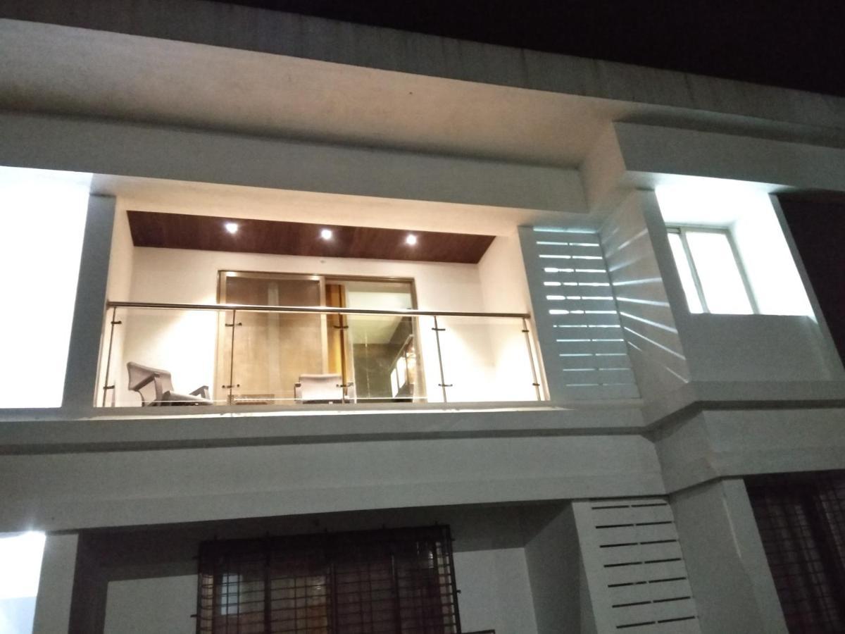 Parishreya Holiday Home Lonavala Ngoại thất bức ảnh
